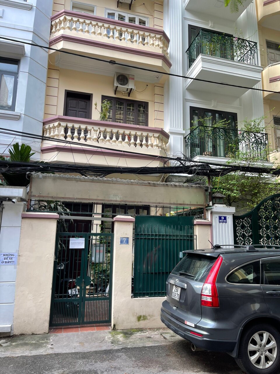 Chính chủ cho thuê nhà 4 tầng ngõ rộng phố Đào Tấn Ba đình Hà Nội.